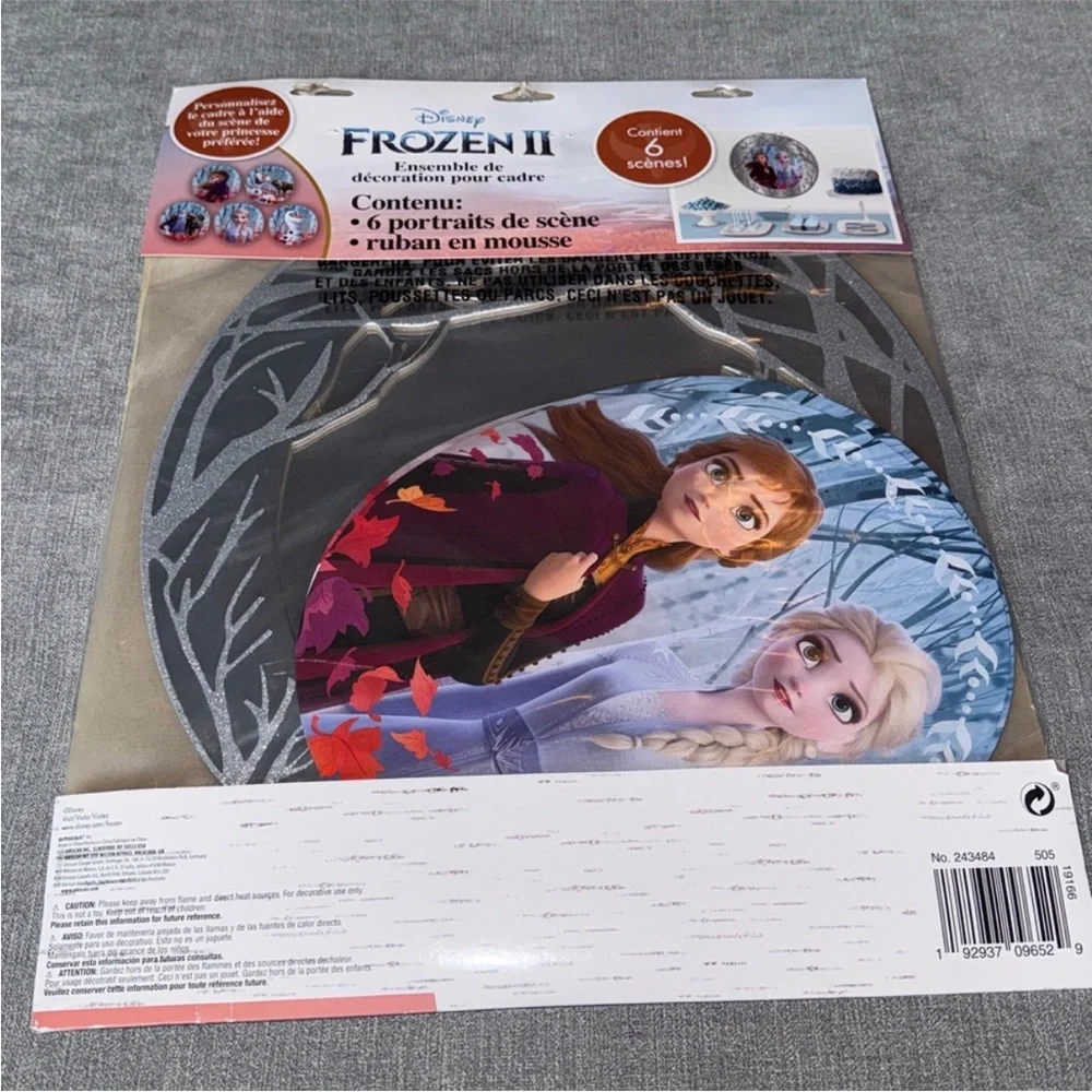 Disney Frozen II Glitter Wall Frame With Cutouts Decoration Kit Frozen 2